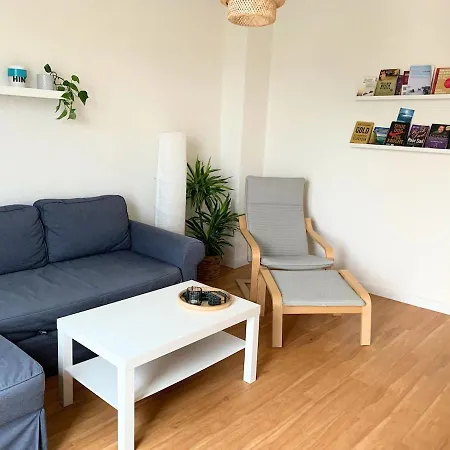 Stilvolle Mit Balkon Perfekt Fuer Staedtetrip *