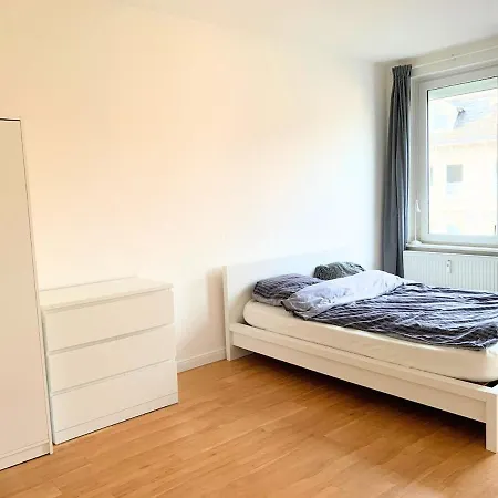 Stilvolle Mit Balkon Perfekt Fuer Staedtetrip Apartamento