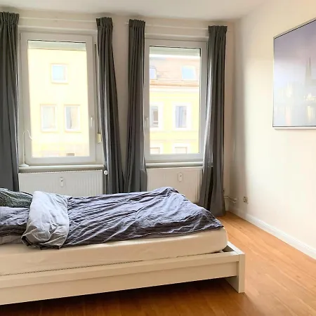 شقة Stilvolle Mit Balkon Perfekt Fuer Staedtetrip *