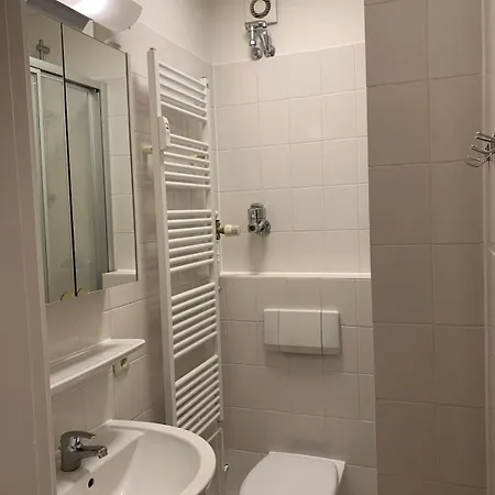 Stilvolle Mit Balkon Perfekt Fuer Staedtetrip * لوبيك